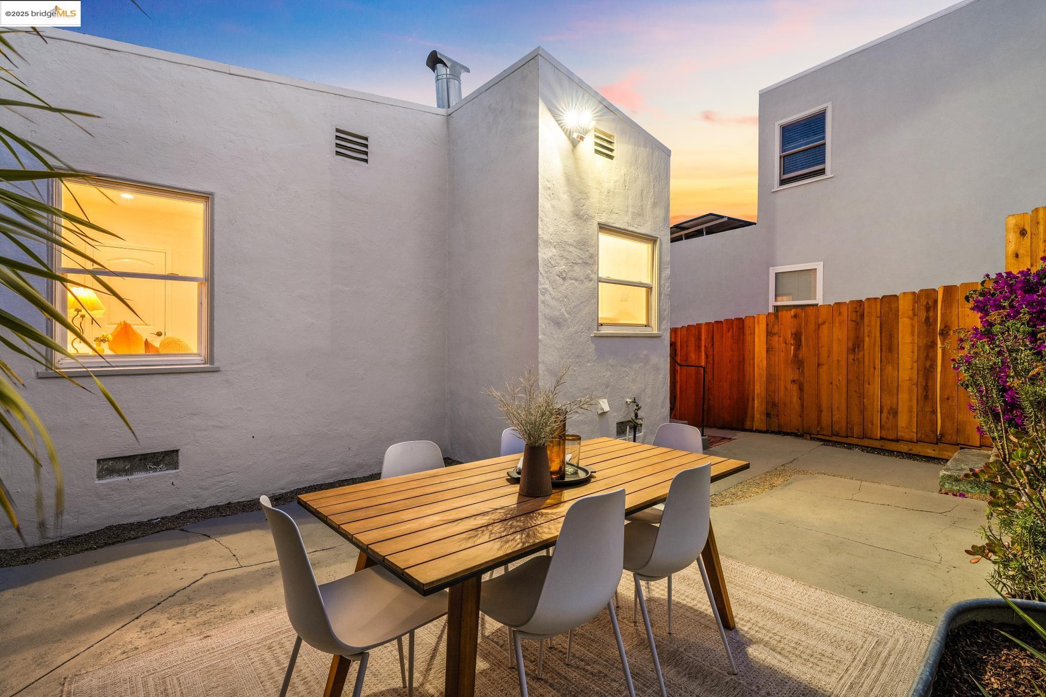 Detail Gallery Image 52 of 60 For 2615 Truman Ave, Oakland,  CA 94605 - 2 Beds | 1 Baths