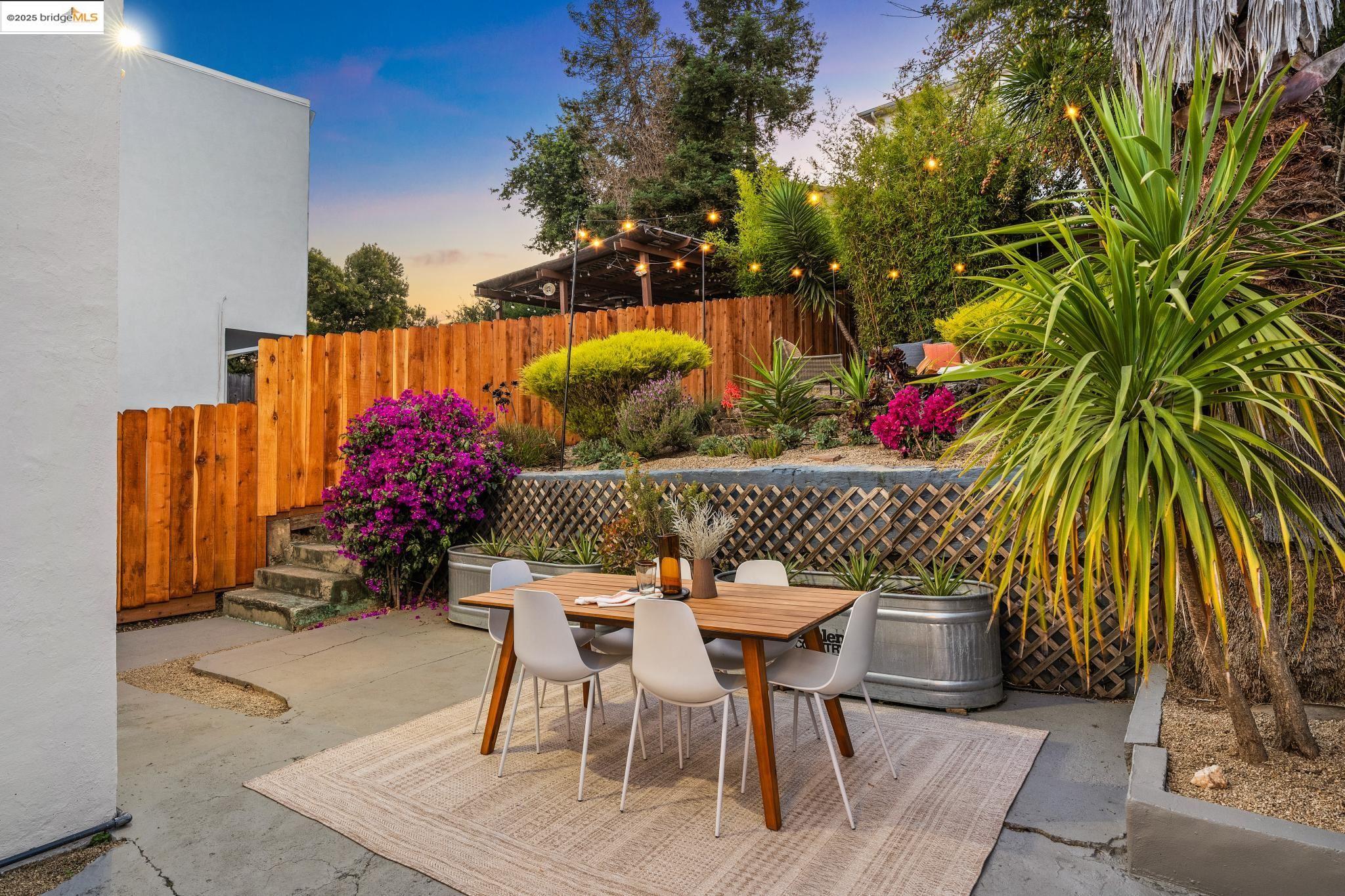 Detail Gallery Image 53 of 60 For 2615 Truman Ave, Oakland,  CA 94605 - 2 Beds | 1 Baths