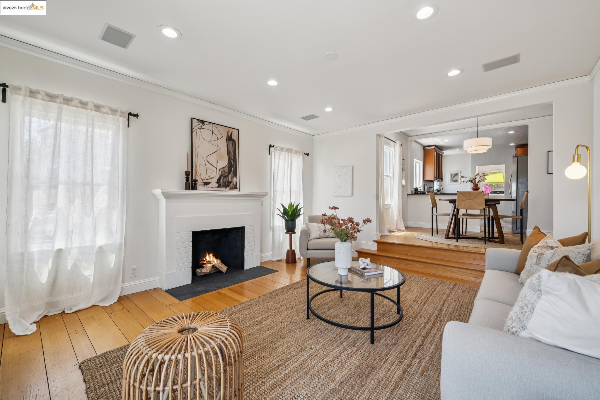 Detail Gallery Image 7 of 60 For 2615 Truman Ave, Oakland,  CA 94605 - 2 Beds | 1 Baths