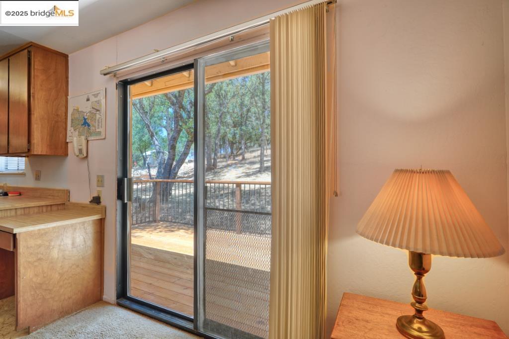 Detail Gallery Image 4 of 19 For 12811 Cresthaven Drive, Groveland,  CA 95321 - 3 Beds | 2 Baths