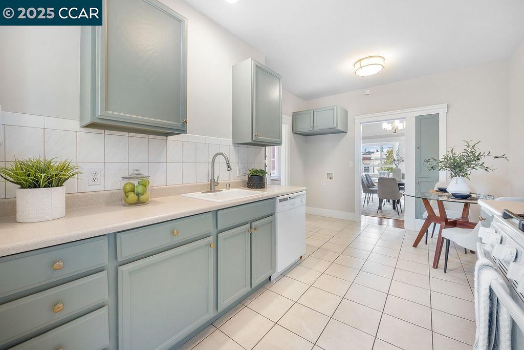 Detail Gallery Image 28 of 35 For 65 Del Monte St, San Francisco,  CA 94112 - 3 Beds | 1 Baths
