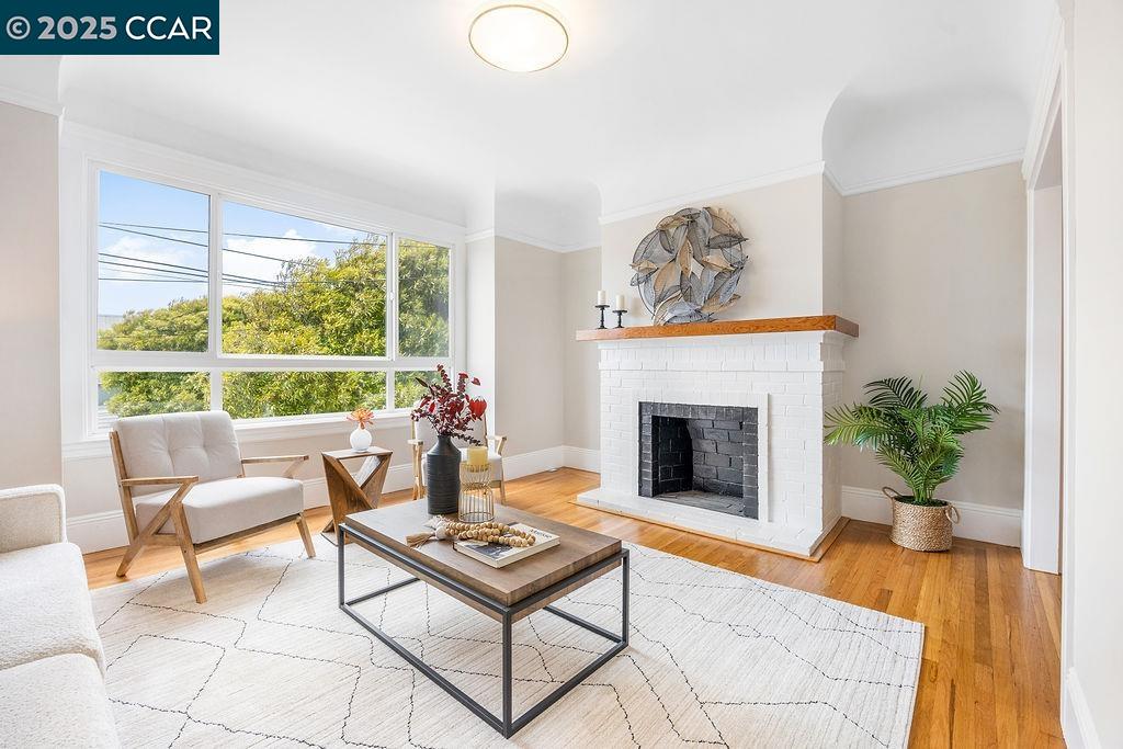 Detail Gallery Image 5 of 35 For 65 Del Monte St, San Francisco,  CA 94112 - 3 Beds | 1 Baths