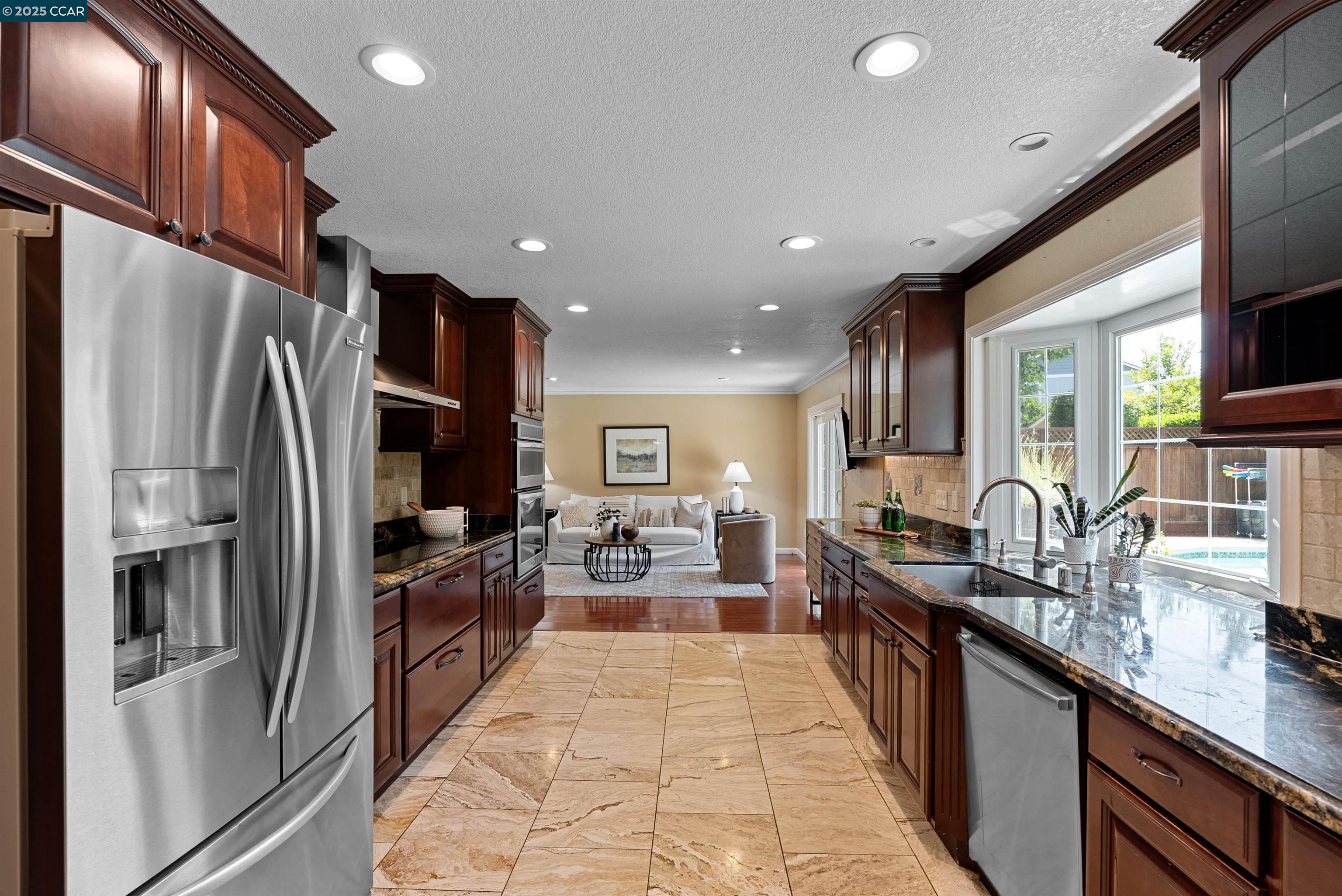 Detail Gallery Image 12 of 60 For 3628 Portsmouth Ct, Pleasanton,  CA 94588 - 5 Beds | 2/1 Baths