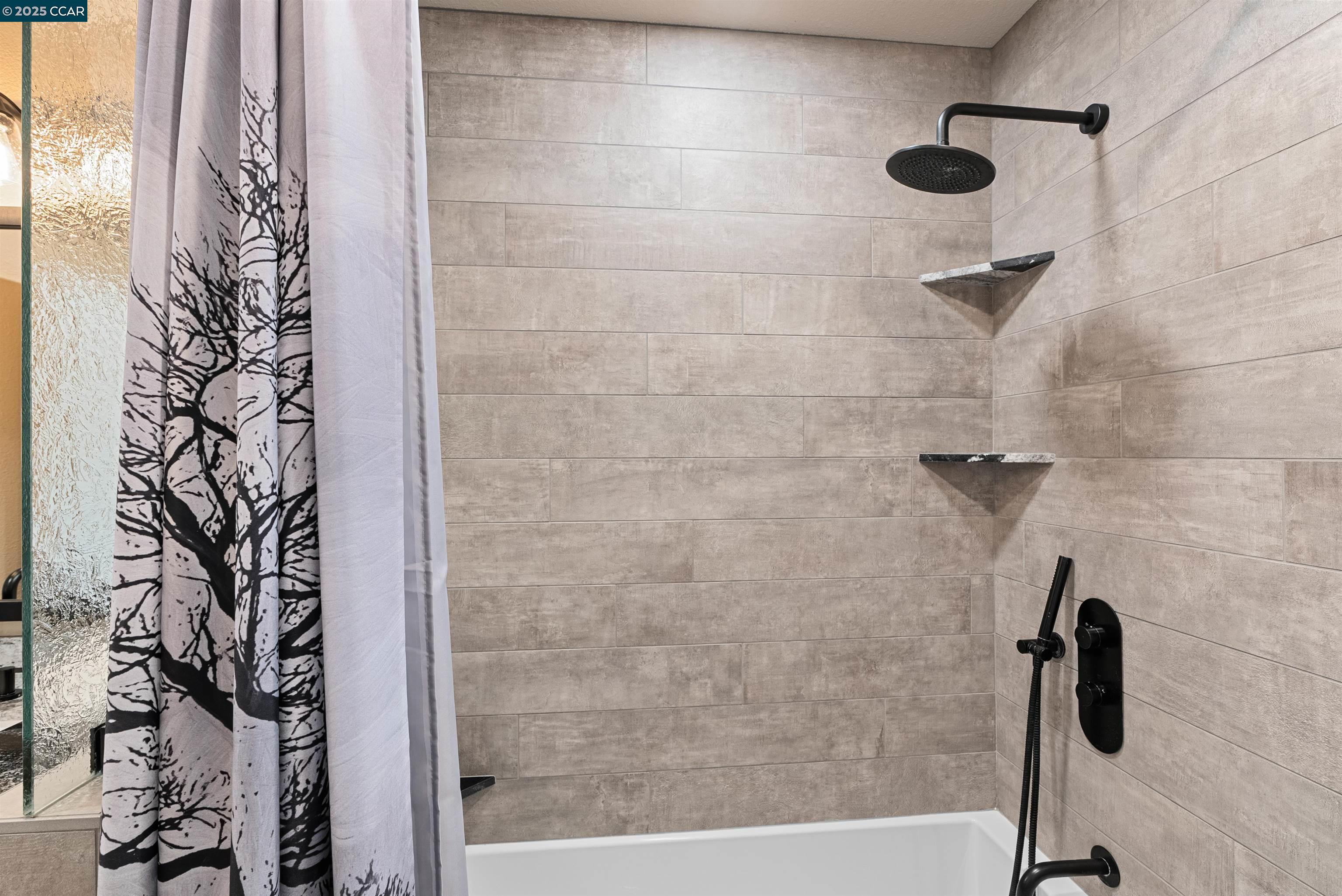 Detail Gallery Image 31 of 60 For 3628 Portsmouth Ct, Pleasanton,  CA 94588 - 5 Beds | 2/1 Baths