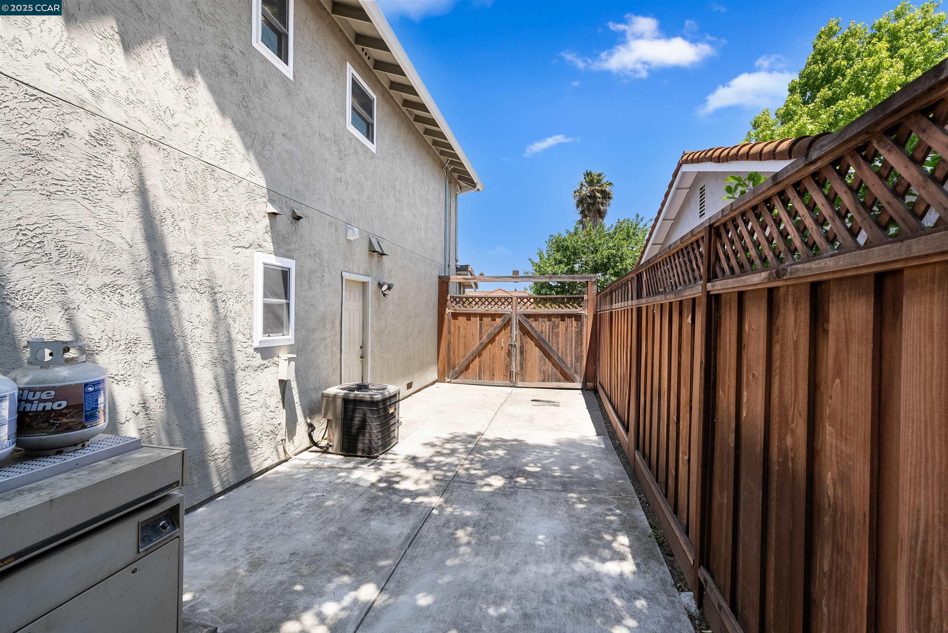 Detail Gallery Image 54 of 60 For 3628 Portsmouth Ct, Pleasanton,  CA 94588 - 5 Beds | 2/1 Baths