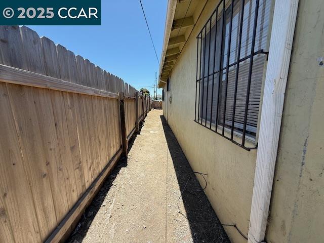 Detail Gallery Image 4 of 12 For 500 Duboce Ave, Richmond,  CA 94801 - 2 Beds | 1 Baths