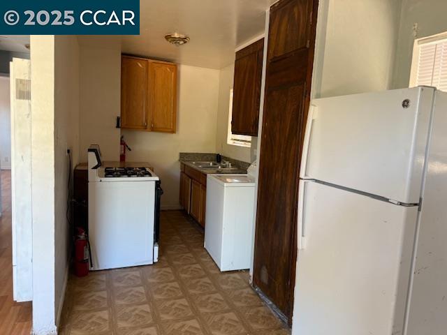 Detail Gallery Image 8 of 12 For 500 Duboce Ave, Richmond,  CA 94801 - 2 Beds | 1 Baths