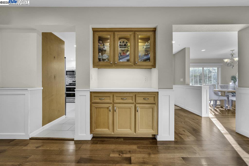 Detail Gallery Image 11 of 58 For 344 Kansas Way, Fremont,  CA 94539 - 4 Beds | 3/1 Baths