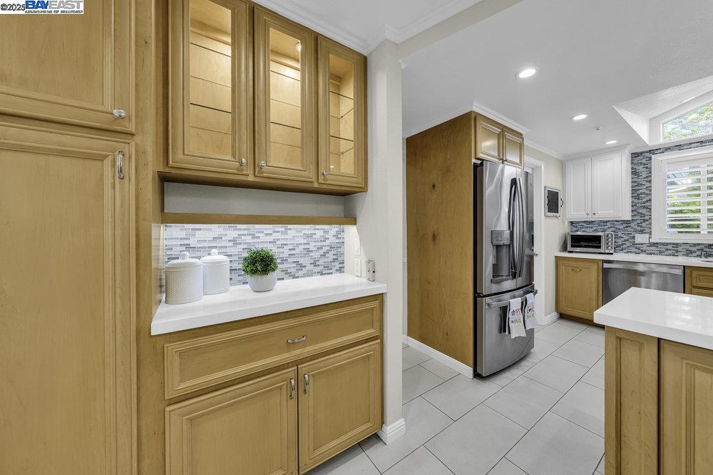 Detail Gallery Image 14 of 58 For 344 Kansas Way, Fremont,  CA 94539 - 4 Beds | 3/1 Baths