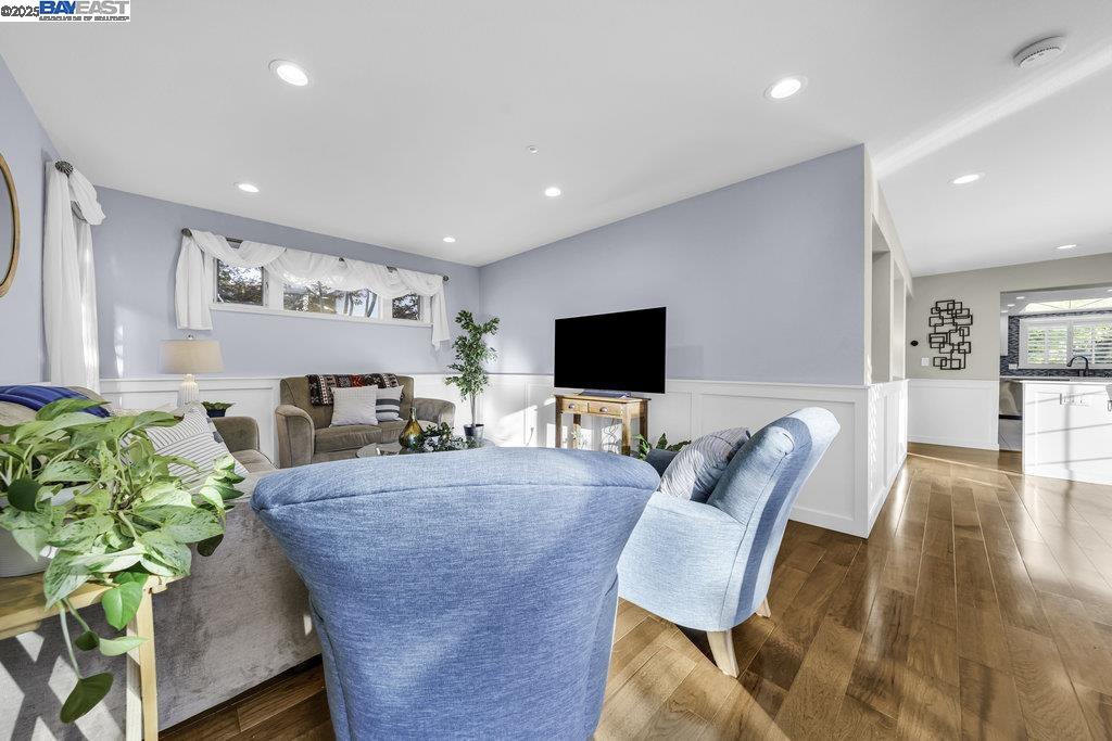 Detail Gallery Image 21 of 58 For 344 Kansas Way, Fremont,  CA 94539 - 4 Beds | 3/1 Baths
