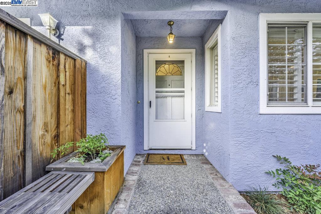 Detail Gallery Image 4 of 58 For 344 Kansas Way, Fremont,  CA 94539 - 4 Beds | 3/1 Baths