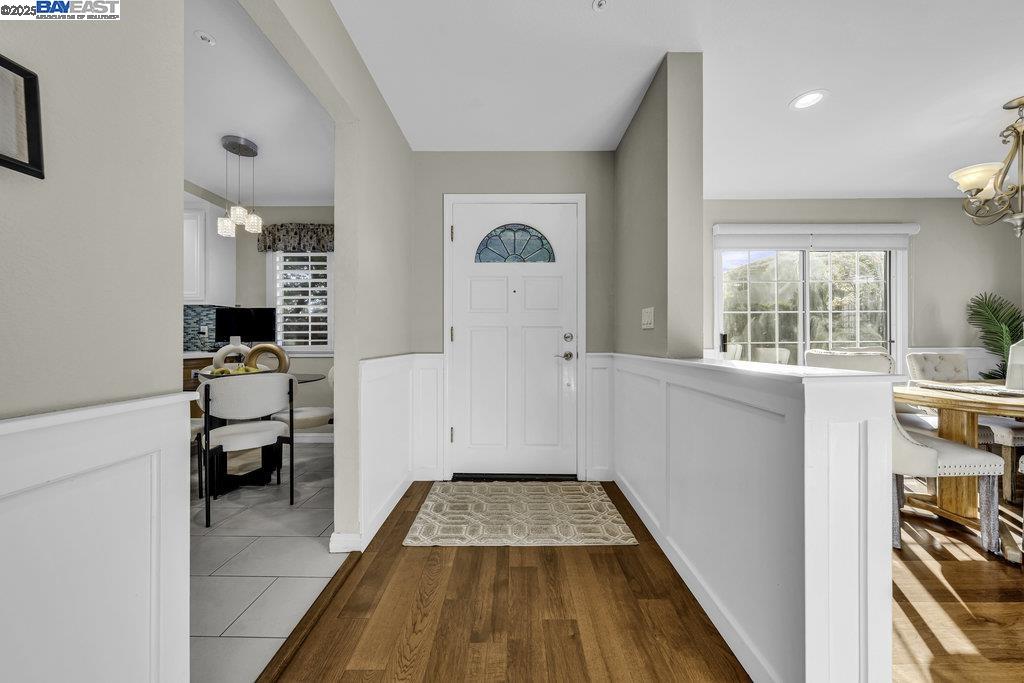 Detail Gallery Image 5 of 58 For 344 Kansas Way, Fremont,  CA 94539 - 4 Beds | 3/1 Baths