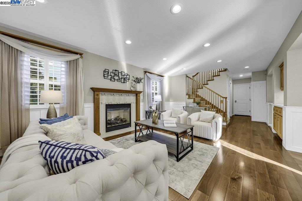 Detail Gallery Image 9 of 58 For 344 Kansas Way, Fremont,  CA 94539 - 4 Beds | 3/1 Baths