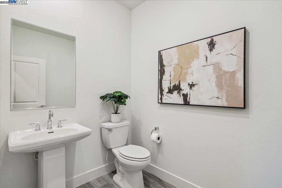 Detail Gallery Image 14 of 36 For 5360 Trimonti Cir, Antioch,  CA 94531 - 5 Beds | 3/1 Baths