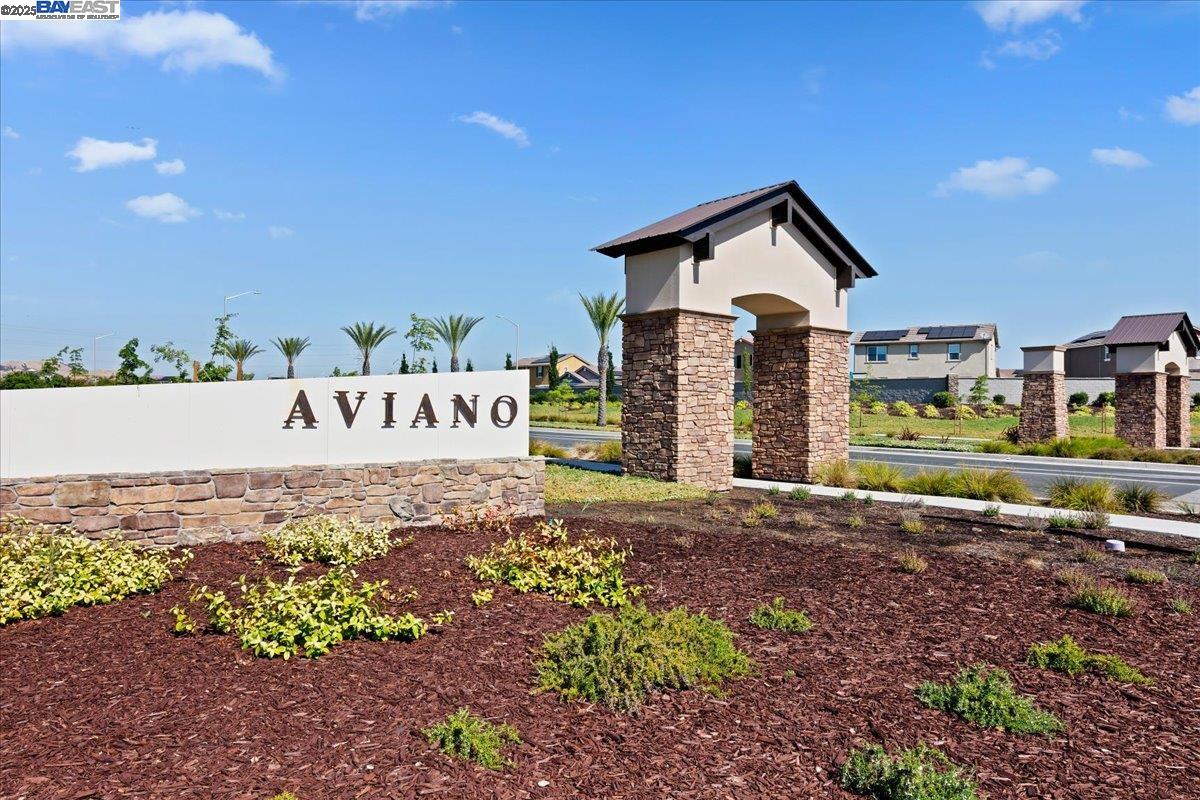 Detail Gallery Image 29 of 36 For 5360 Trimonti Cir, Antioch,  CA 94531 - 5 Beds | 3/1 Baths
