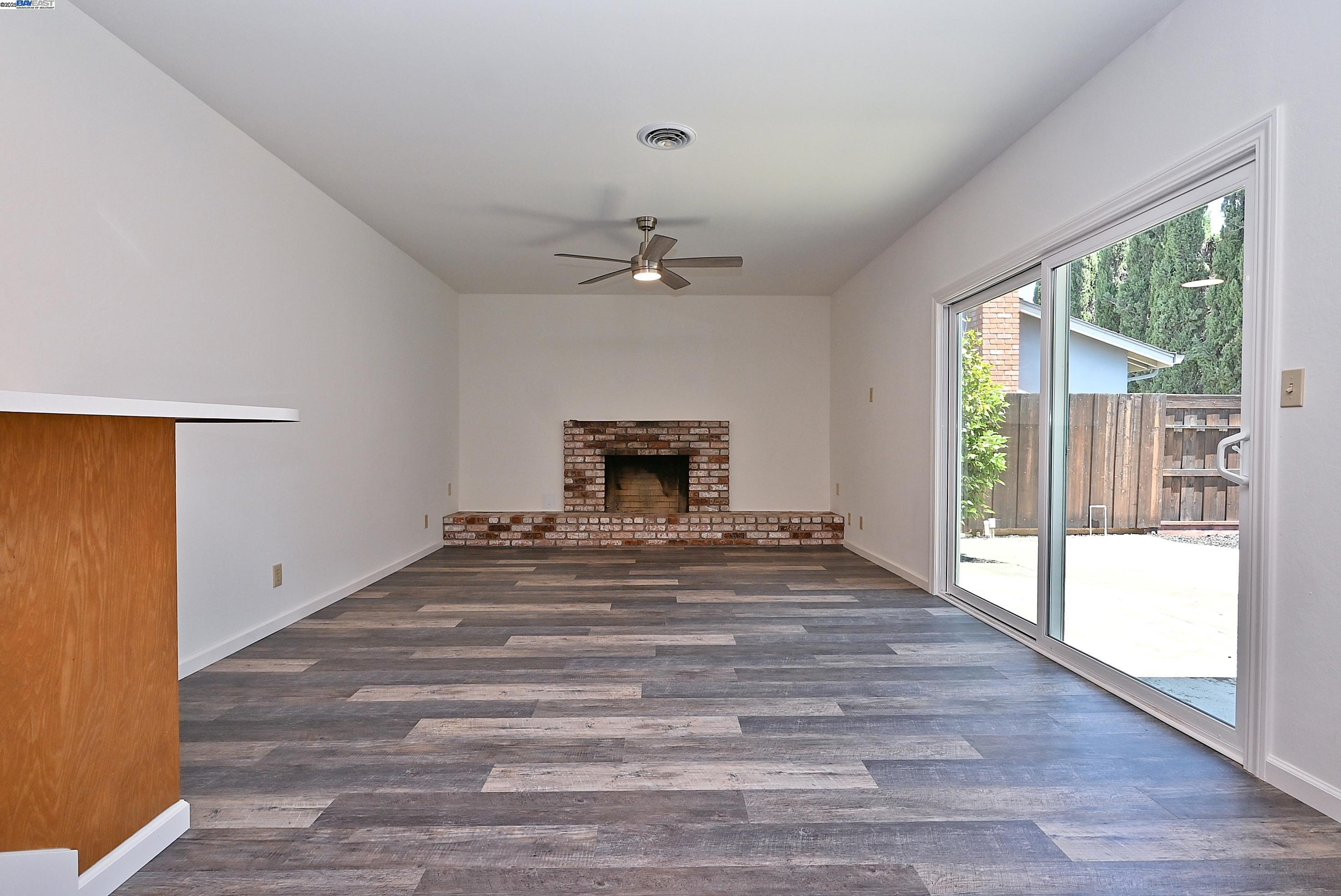 Detail Gallery Image 12 of 35 For 1362 Saint Mary Dr, Livermore,  CA 94550 - 4 Beds | 2 Baths