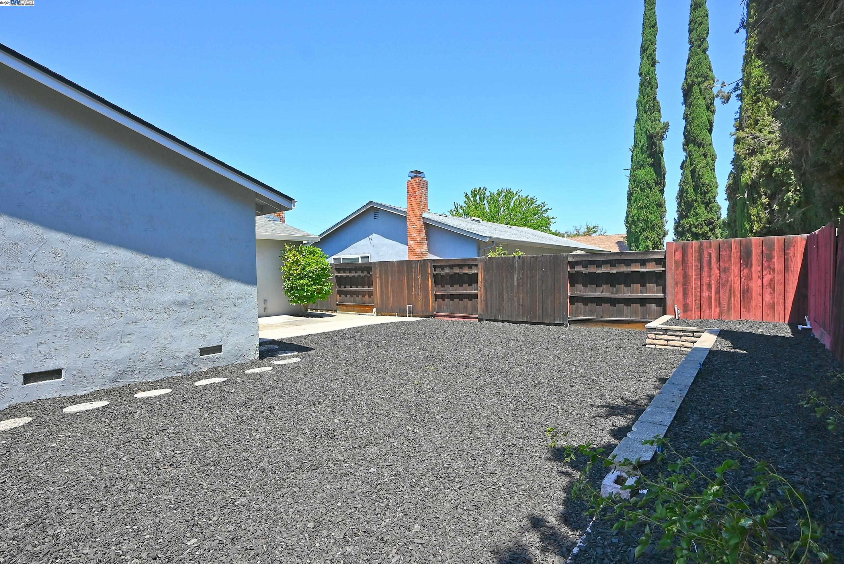 Detail Gallery Image 30 of 35 For 1362 Saint Mary Dr, Livermore,  CA 94550 - 4 Beds | 2 Baths