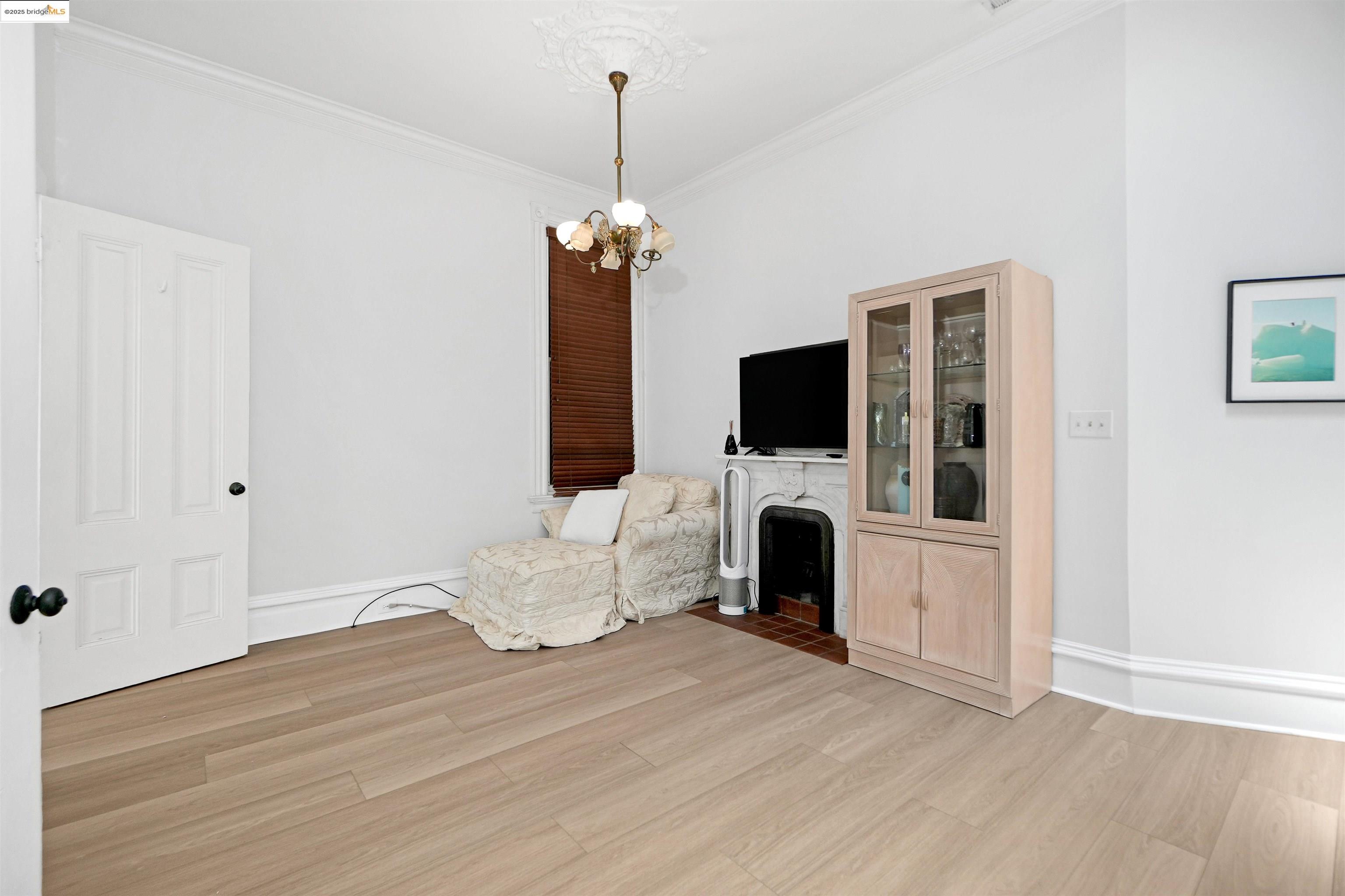 Detail Gallery Image 14 of 60 For 2654-2656 Bush St, San Francisco,  CA 94115-1219 - – Beds | – Baths