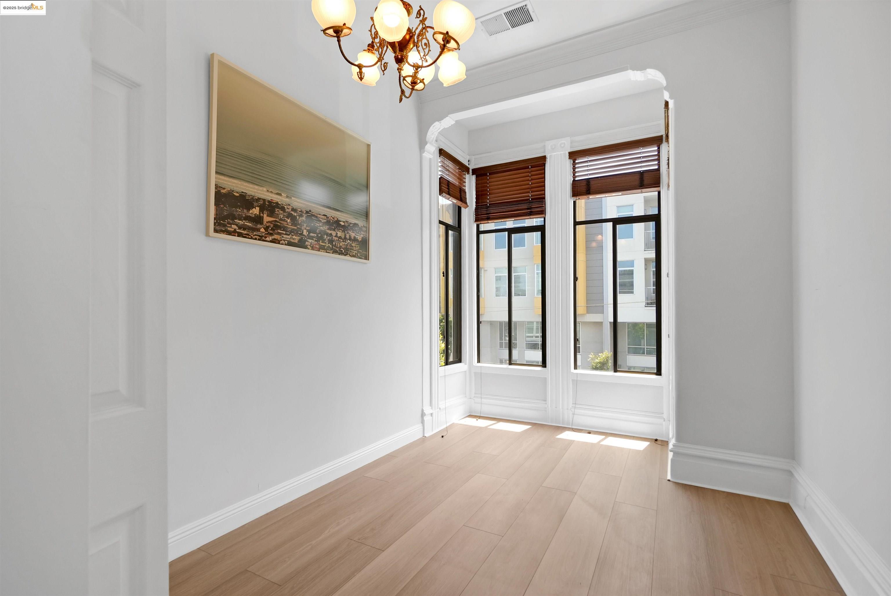 Detail Gallery Image 17 of 60 For 2654-2656 Bush St, San Francisco,  CA 94115-1219 - – Beds | – Baths