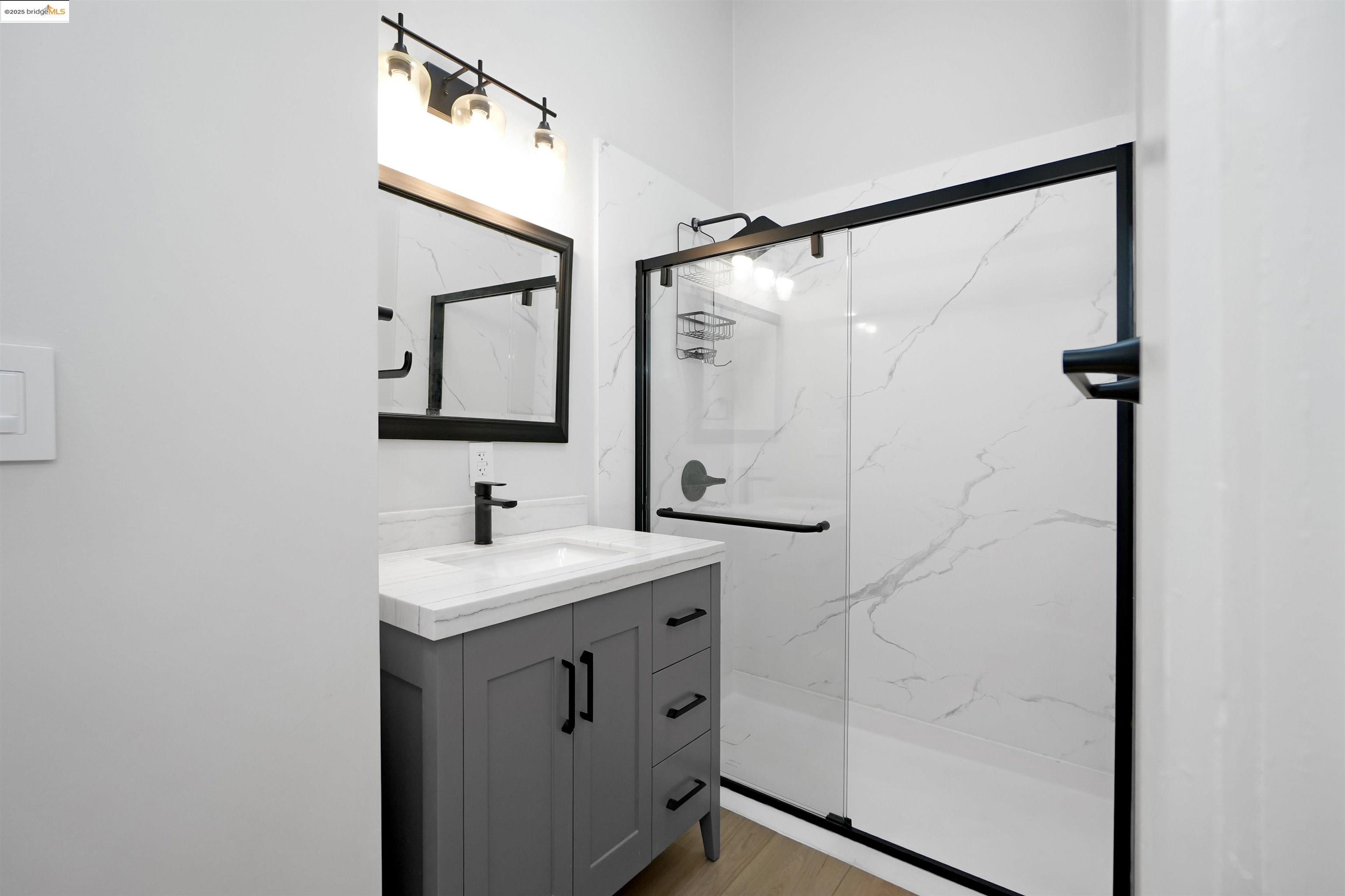 Detail Gallery Image 24 of 60 For 2654-2656 Bush St, San Francisco,  CA 94115-1219 - – Beds | – Baths