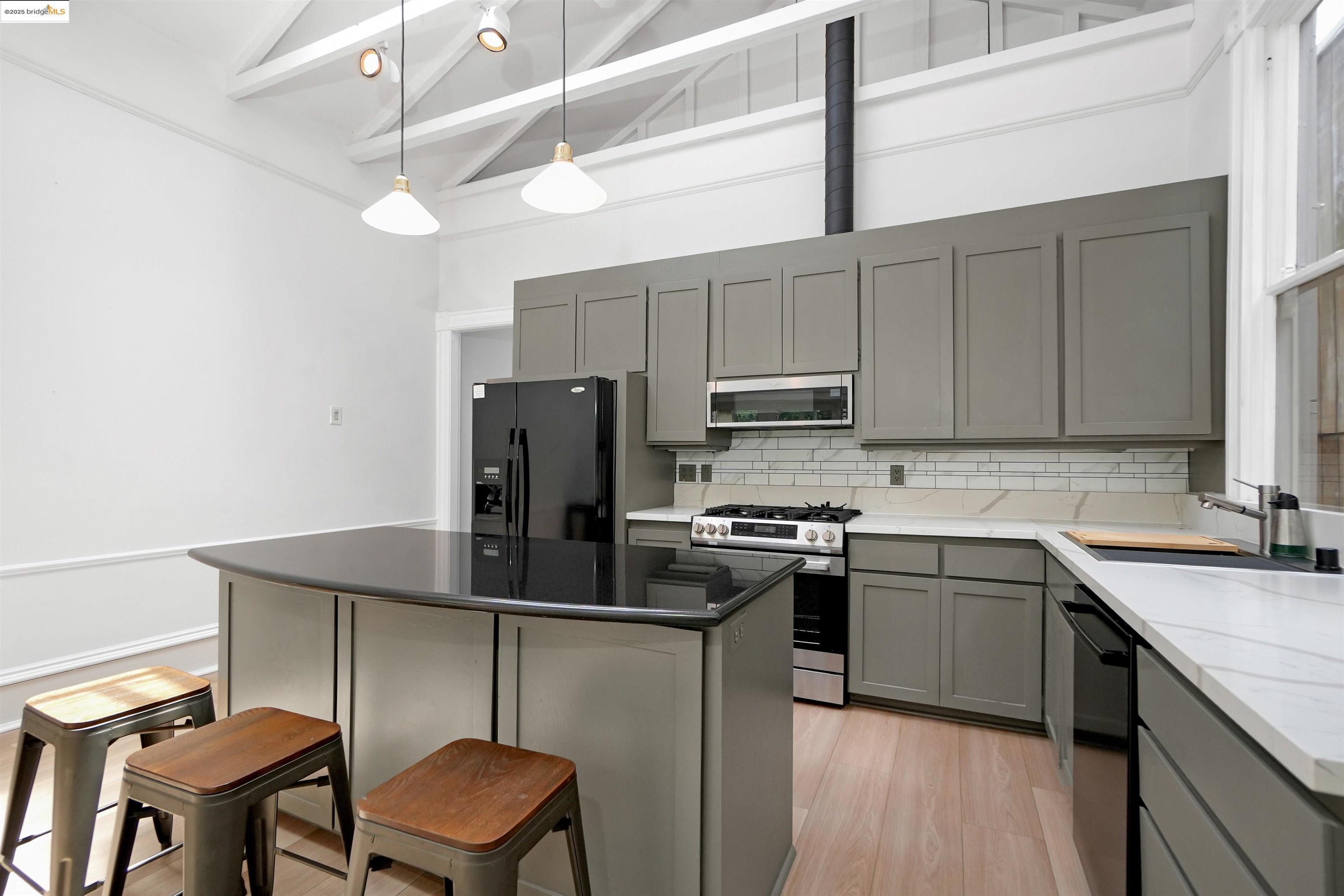 Detail Gallery Image 28 of 60 For 2654-2656 Bush St, San Francisco,  CA 94115-1219 - – Beds | – Baths