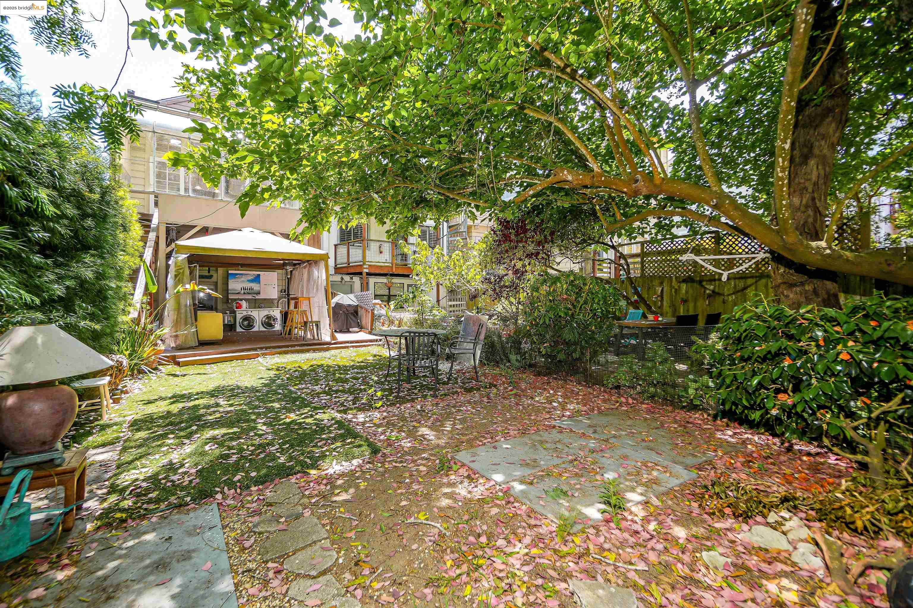 Detail Gallery Image 49 of 60 For 2654-2656 Bush St, San Francisco,  CA 94115-1219 - – Beds | – Baths