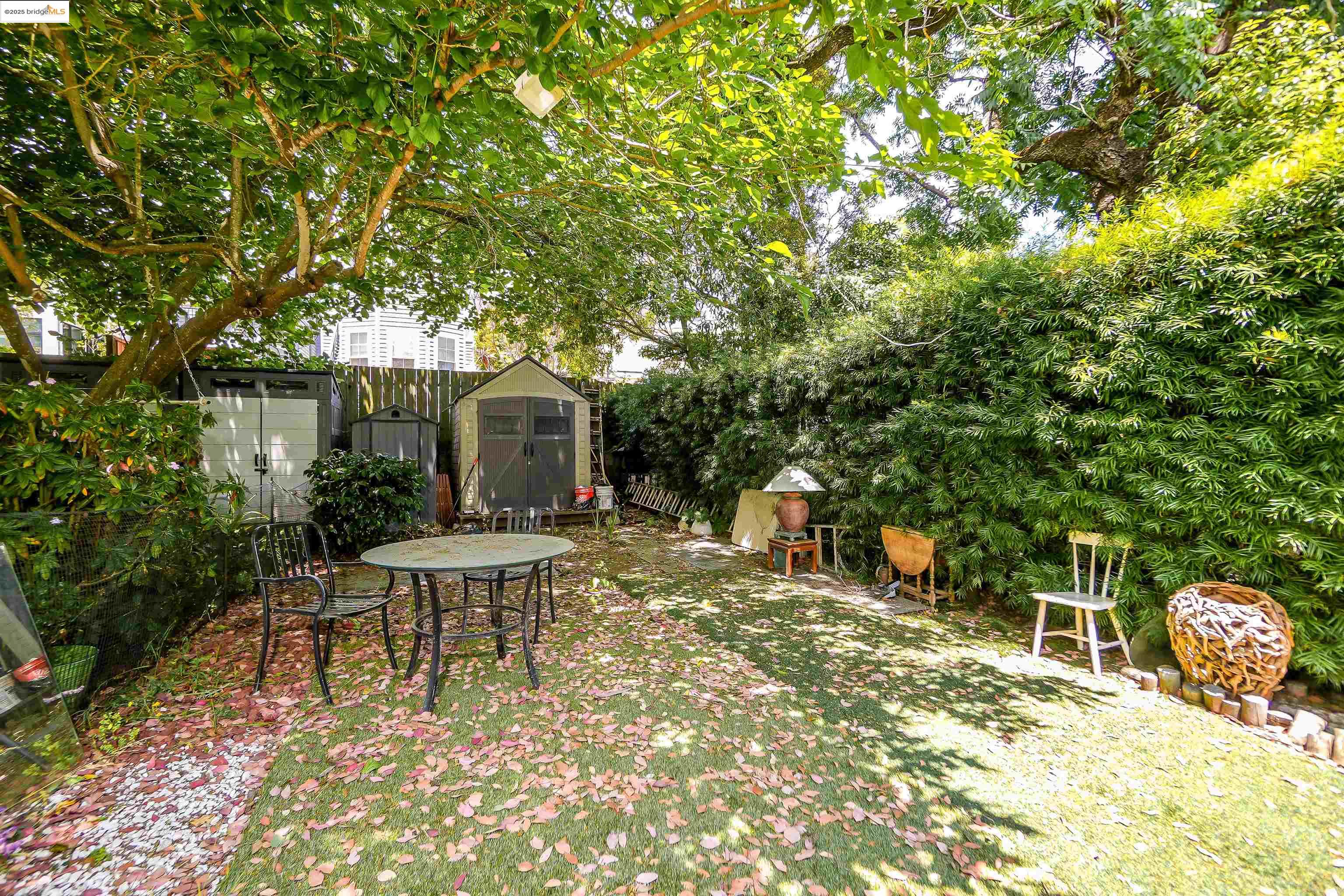 Detail Gallery Image 6 of 60 For 2654-2656 Bush St, San Francisco,  CA 94115-1219 - – Beds | – Baths