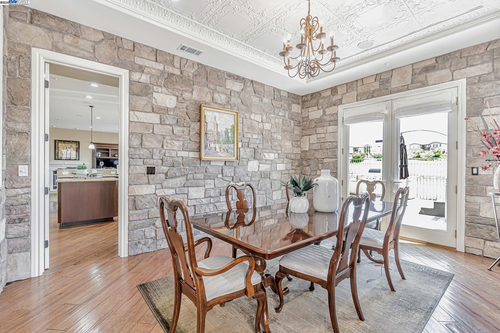 Detail Gallery Image 17 of 60 For 2734 E Sugar Hill Ter, Dublin,  CA 94568 - 5 Beds | 4/1 Baths