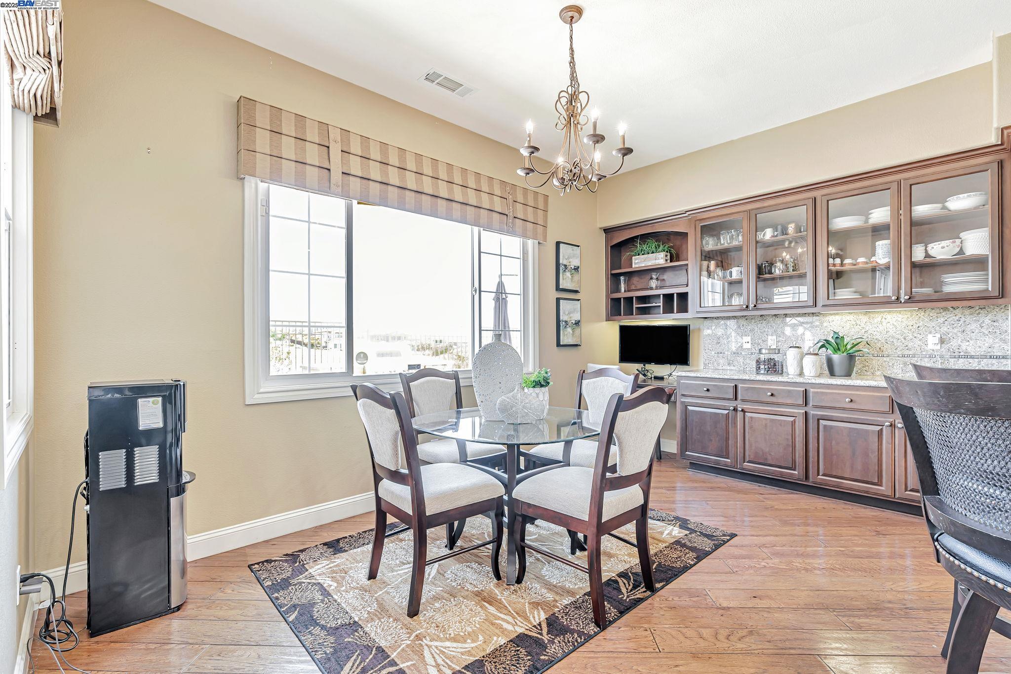 Detail Gallery Image 18 of 60 For 2734 E Sugar Hill Ter, Dublin,  CA 94568 - 5 Beds | 4/1 Baths
