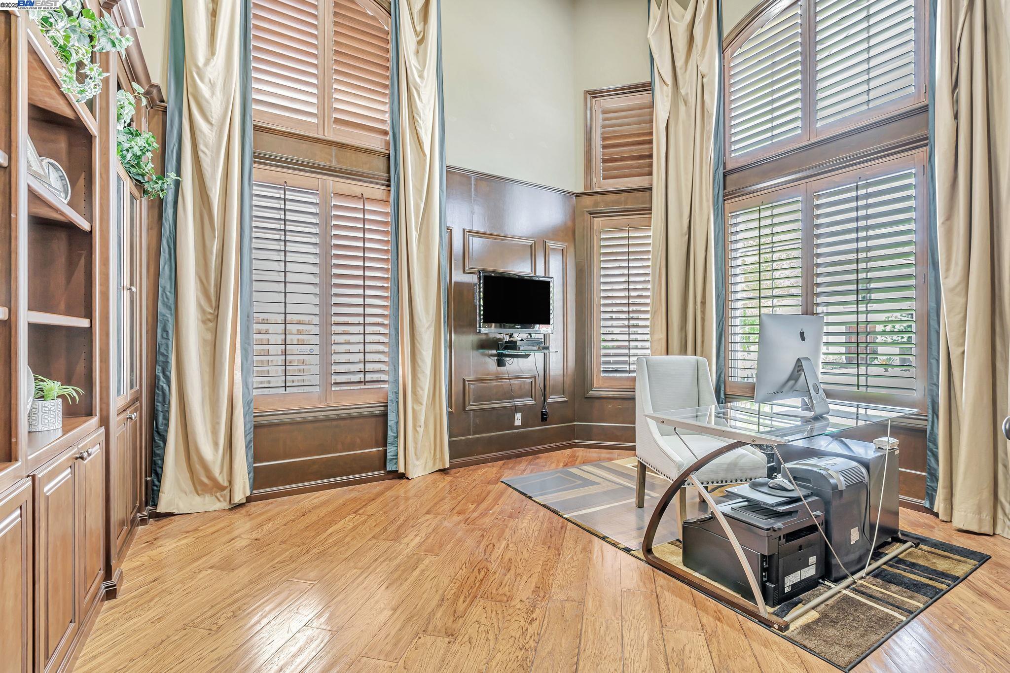 Detail Gallery Image 20 of 60 For 2734 E Sugar Hill Ter, Dublin,  CA 94568 - 5 Beds | 4/1 Baths
