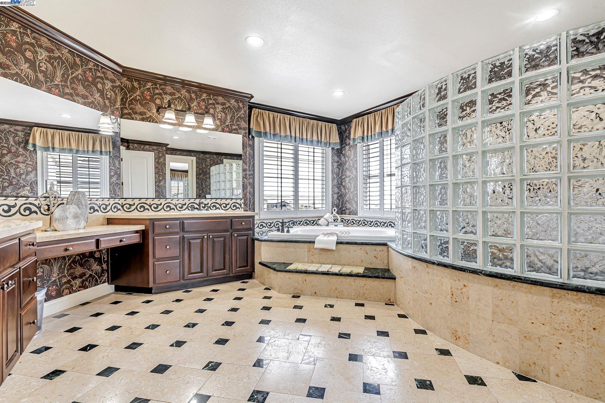 Detail Gallery Image 37 of 60 For 2734 E Sugar Hill Ter, Dublin,  CA 94568 - 5 Beds | 4/1 Baths