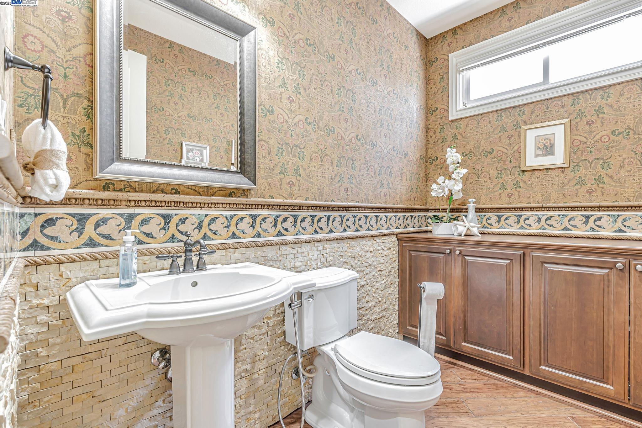Detail Gallery Image 38 of 60 For 2734 E Sugar Hill Ter, Dublin,  CA 94568 - 5 Beds | 4/1 Baths