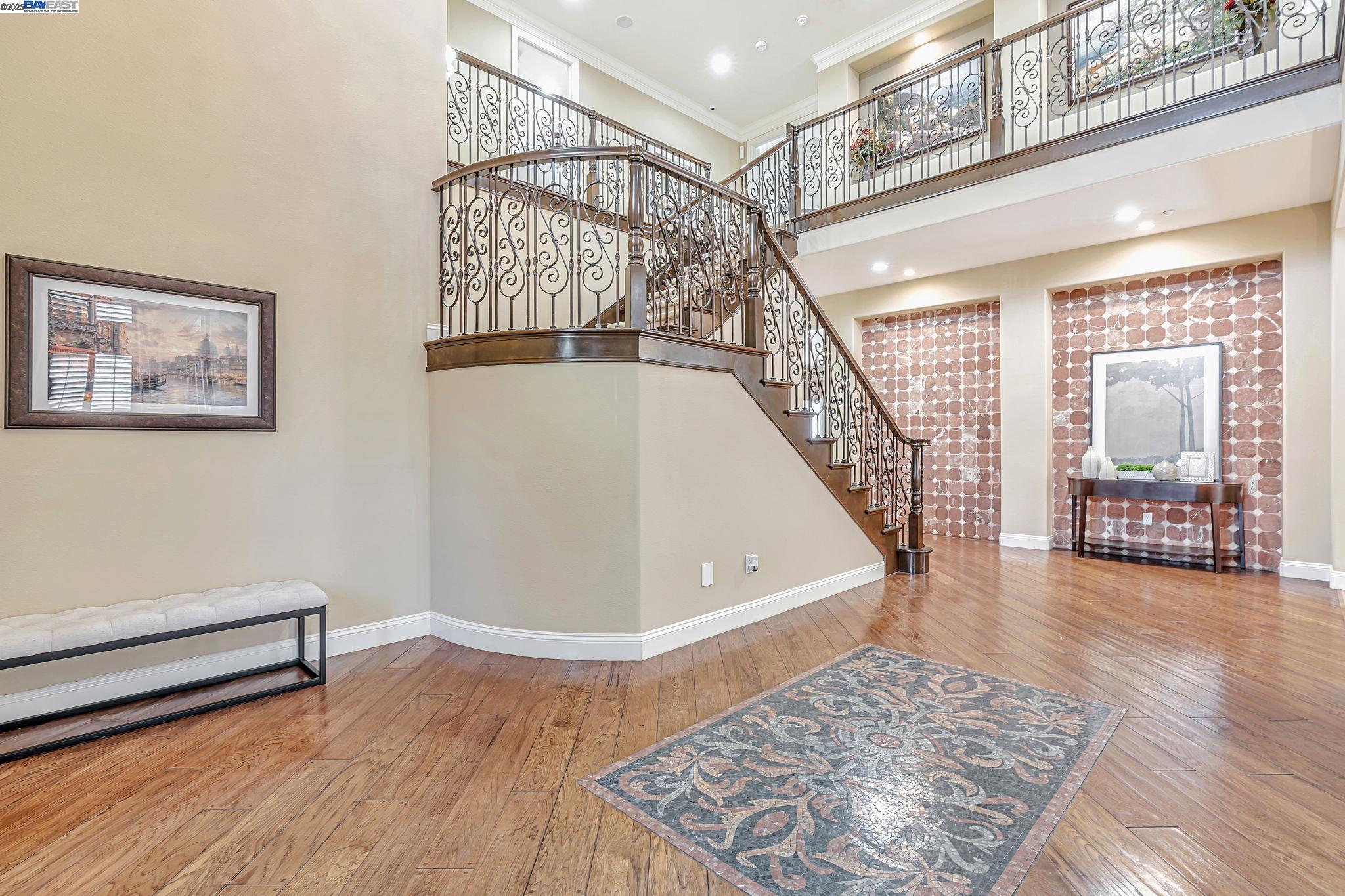 Detail Gallery Image 5 of 60 For 2734 E Sugar Hill Ter, Dublin,  CA 94568 - 5 Beds | 4/1 Baths