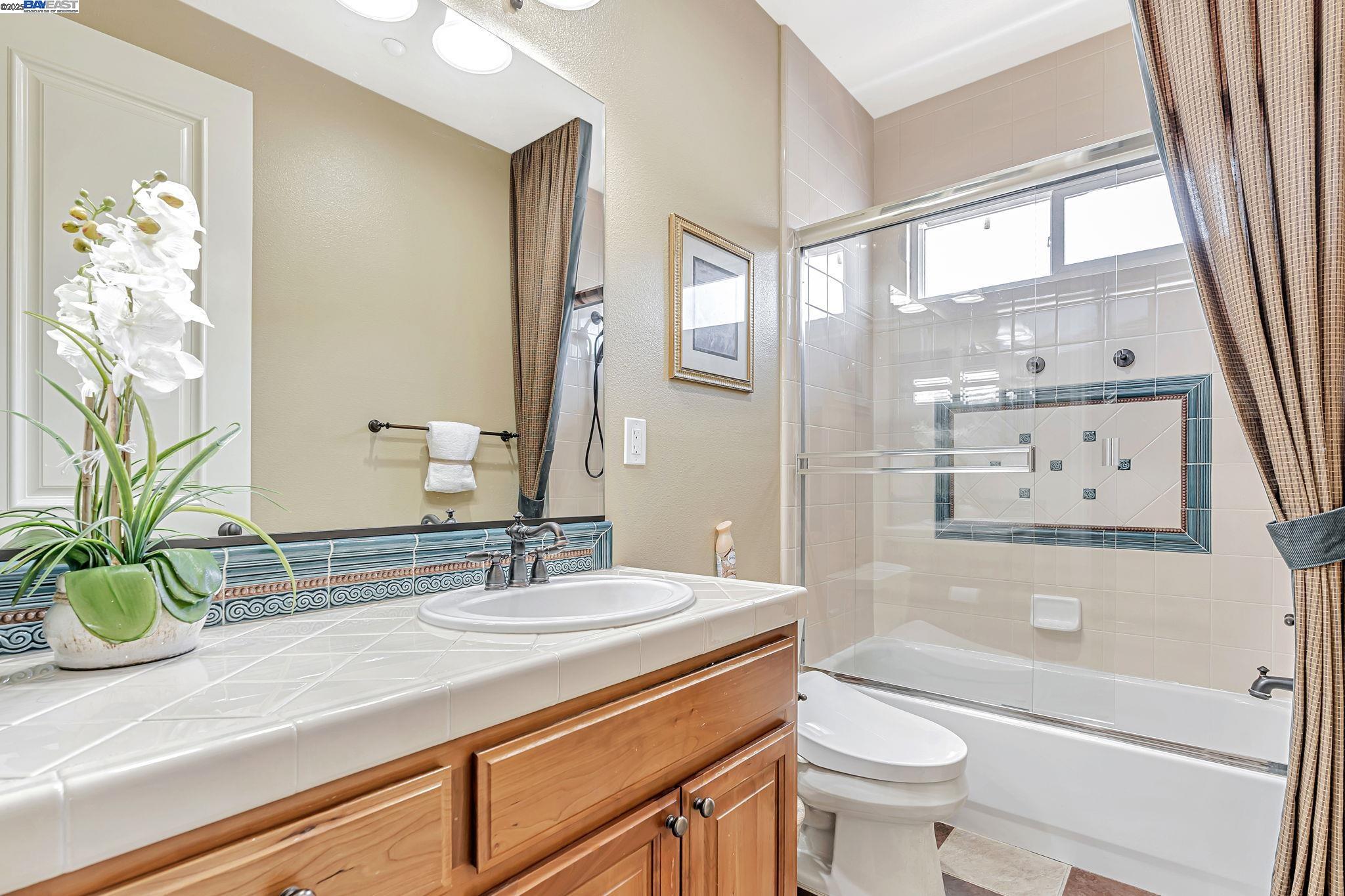 Detail Gallery Image 42 of 60 For 2734 E Sugar Hill Ter, Dublin,  CA 94568 - 5 Beds | 4/1 Baths