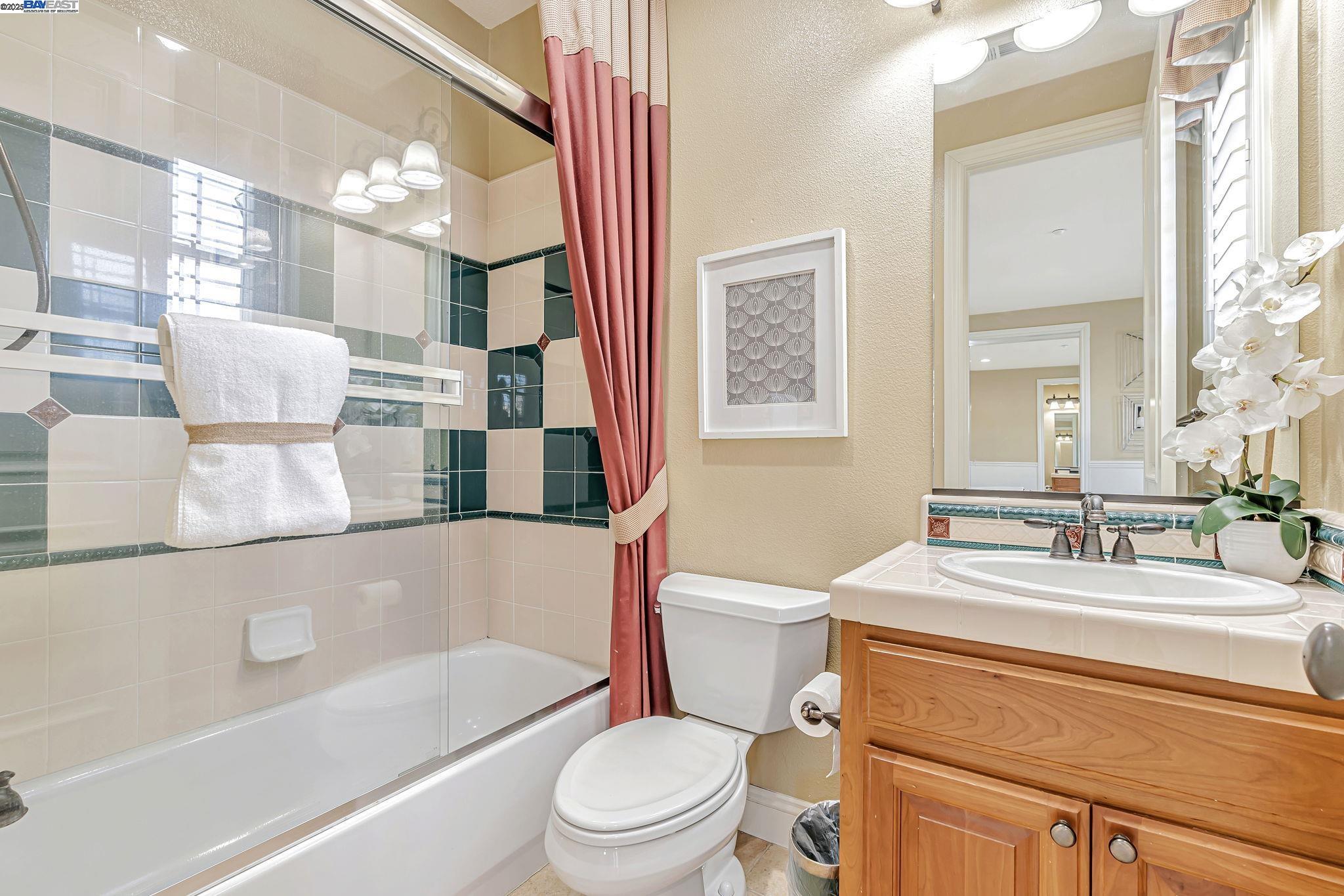 Detail Gallery Image 43 of 60 For 2734 E Sugar Hill Ter, Dublin,  CA 94568 - 5 Beds | 4/1 Baths