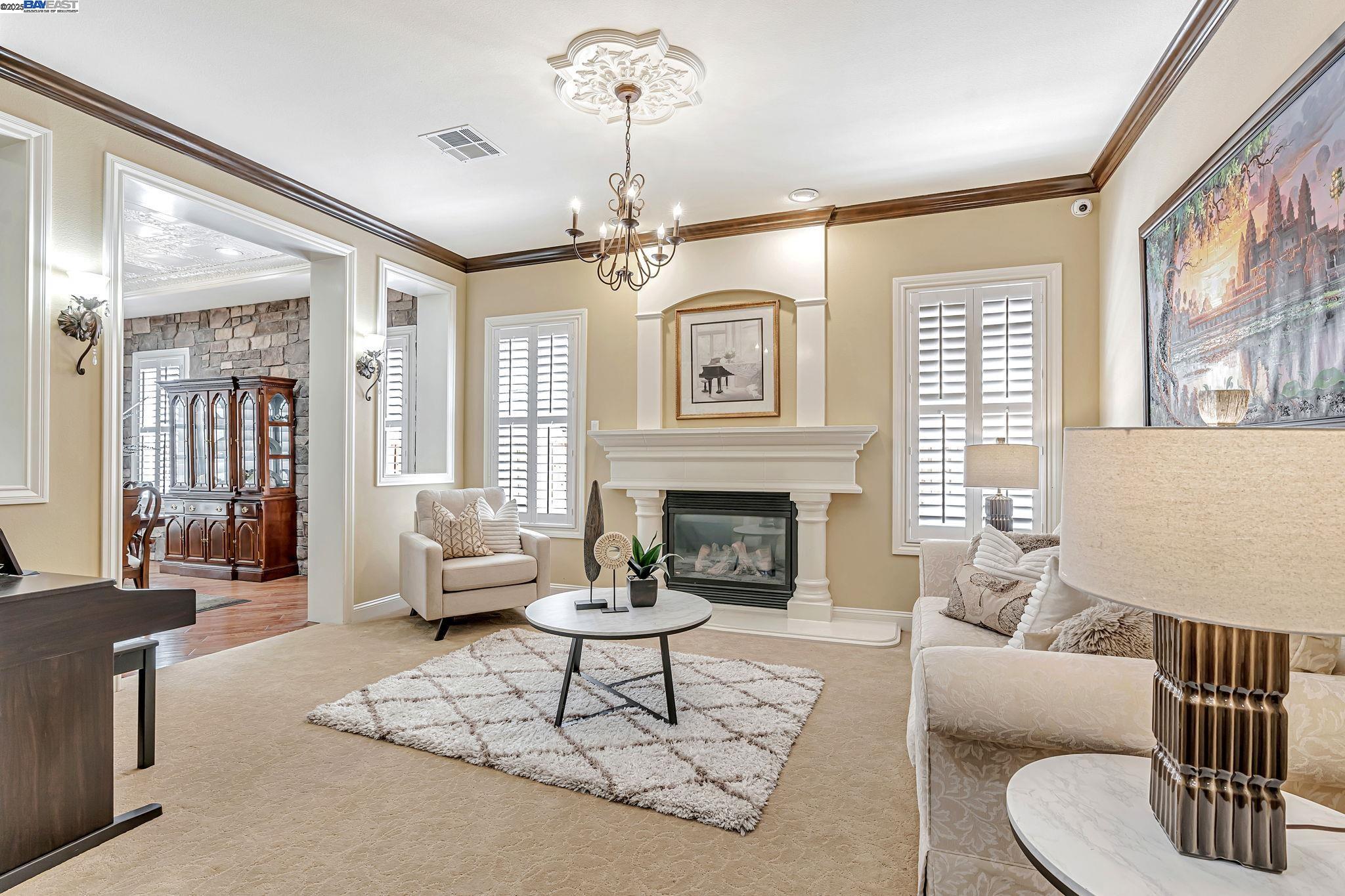 Detail Gallery Image 8 of 60 For 2734 E Sugar Hill Ter, Dublin,  CA 94568 - 5 Beds | 4/1 Baths