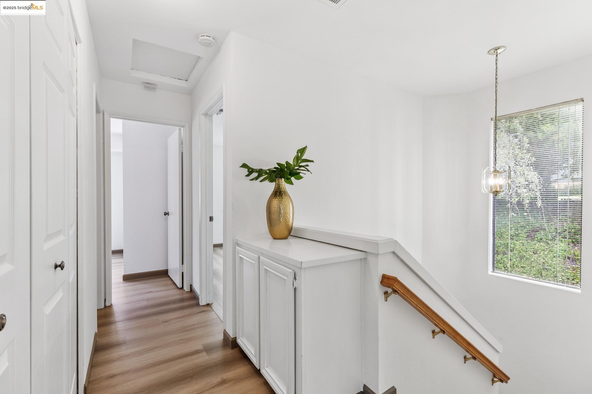 Detail Gallery Image 16 of 46 For 3422 Sunleaf Way, Richmond,  CA 94806 - 3 Beds | 2/1 Baths