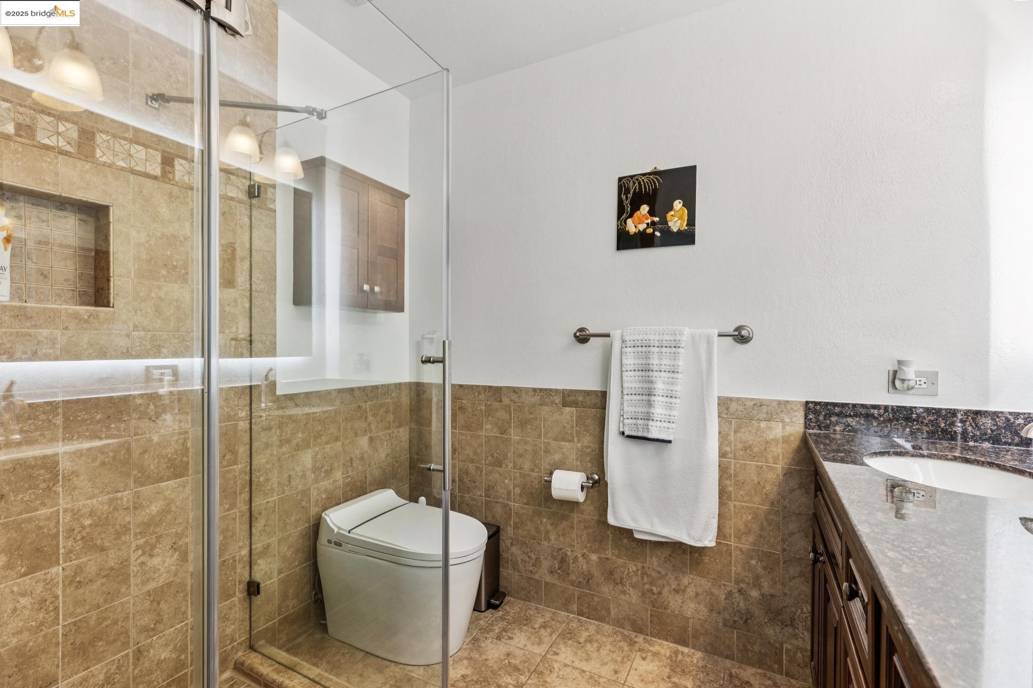 Detail Gallery Image 21 of 46 For 3422 Sunleaf Way, Richmond,  CA 94806 - 3 Beds | 2/1 Baths