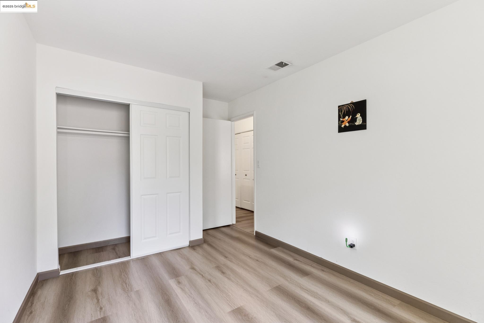 Detail Gallery Image 26 of 46 For 3422 Sunleaf Way, Richmond,  CA 94806 - 3 Beds | 2/1 Baths