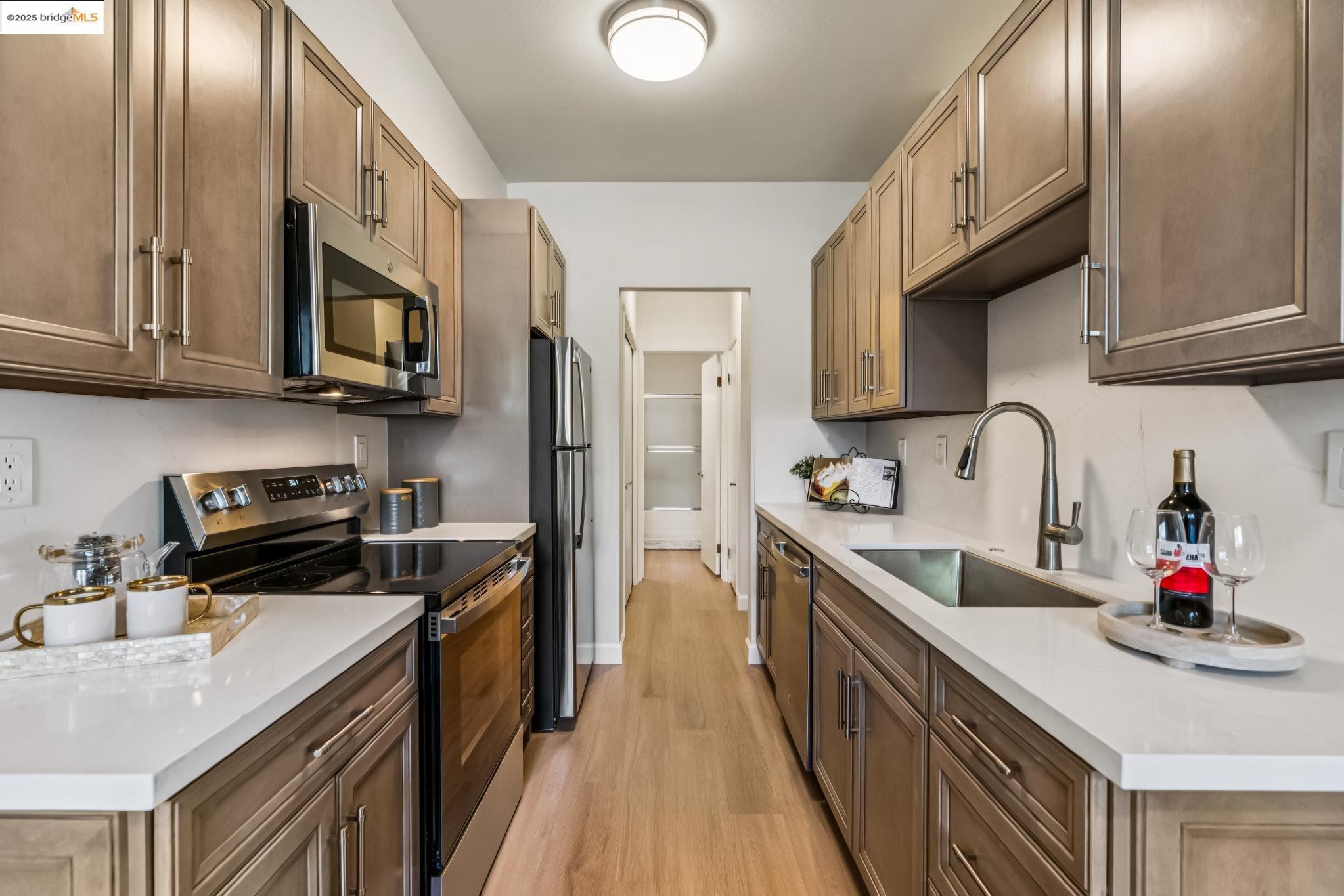 Detail Gallery Image 12 of 60 For 227 Marina Lakes Dr, Richmond,  CA 94804 - 2 Beds | 1 Baths