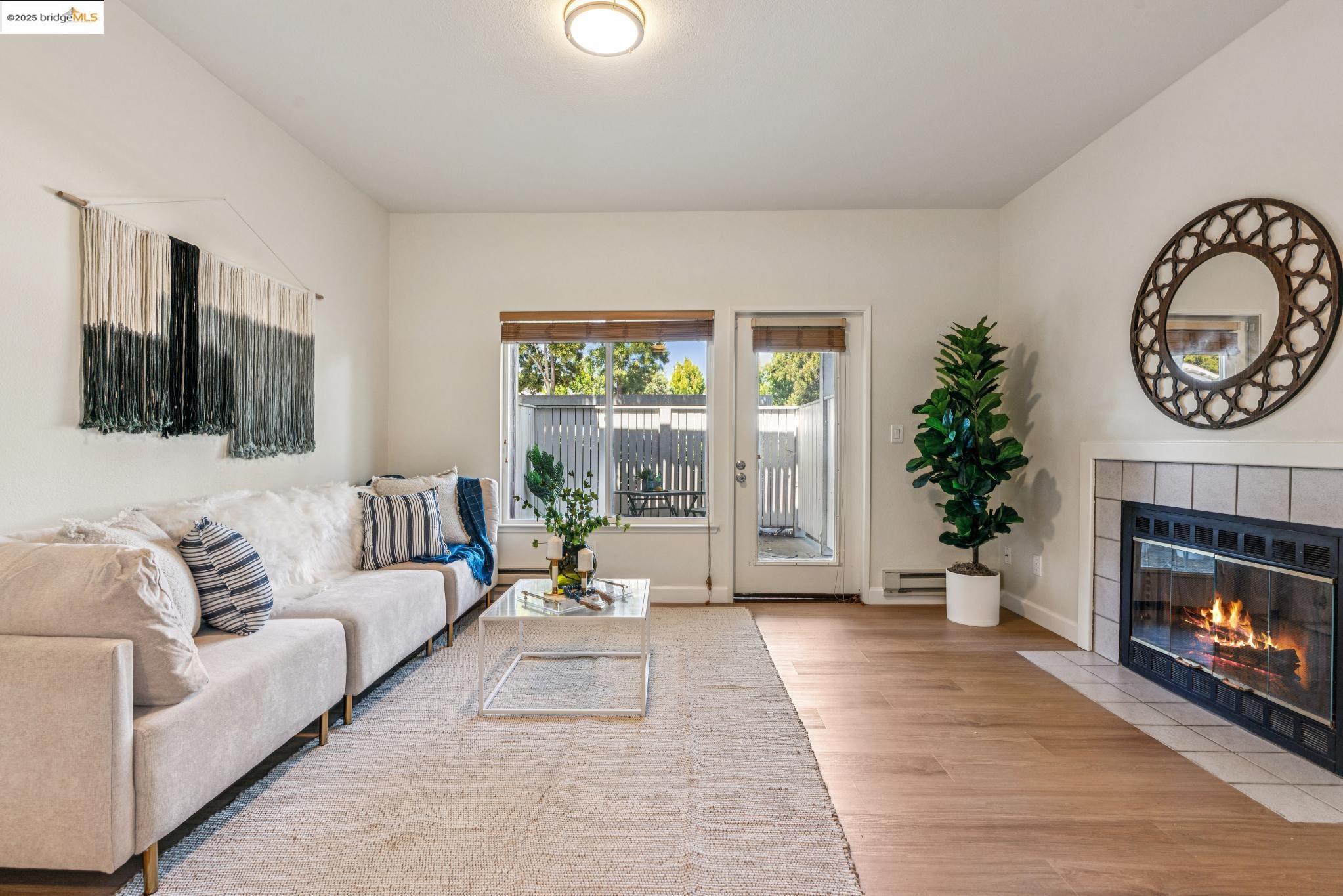 Photo #3: 41104007 Listing 