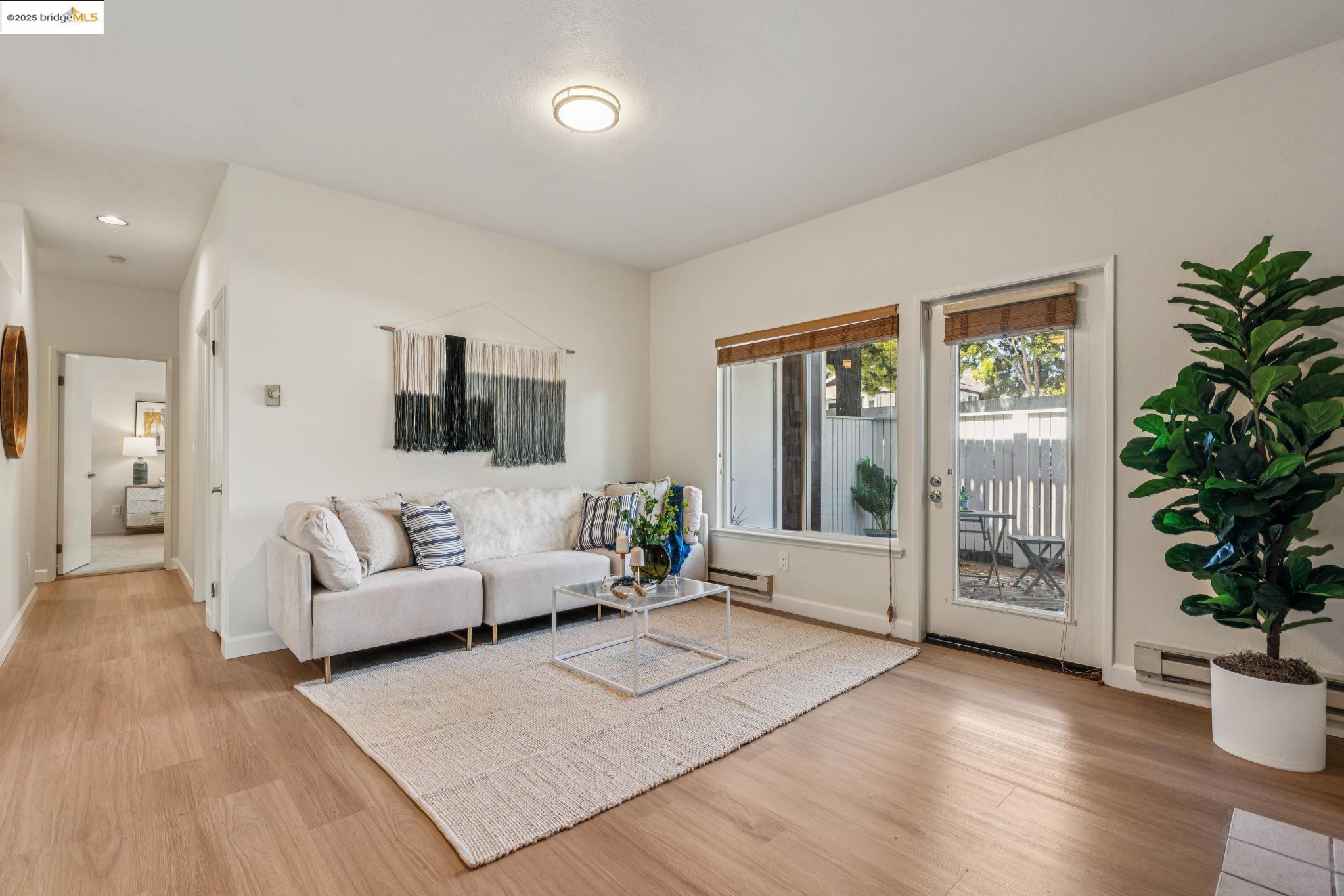Photo #4: 41104007 Listing 