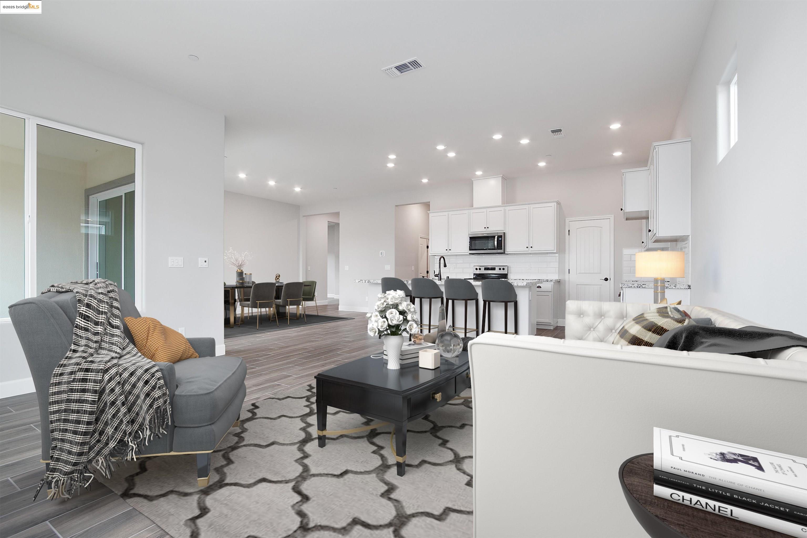 Detail Gallery Image 3 of 5 For 116 Heirloom Drive, Brentwood,  CA 94513 - 2 Beds | 2 Baths