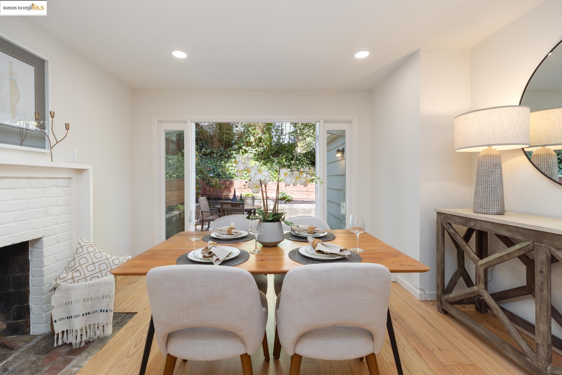 Detail Gallery Image 19 of 39 For 5808 Moraga Avenue, Oakland,  CA 94611 - 3 Beds | 1/1 Baths