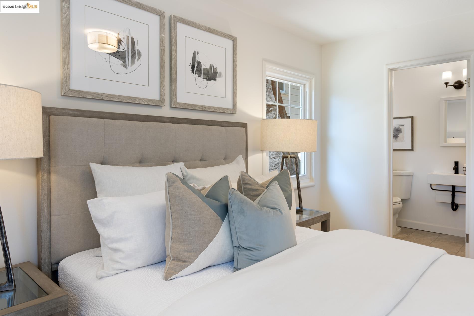 Detail Gallery Image 33 of 39 For 5808 Moraga Avenue, Oakland,  CA 94611 - 3 Beds | 1/1 Baths