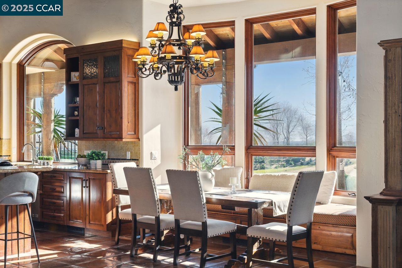 Detail Gallery Image 23 of 60 For 1615 Lawrence Rd, Danville,  CA 94506 - 4 Beds | 4/2 Baths