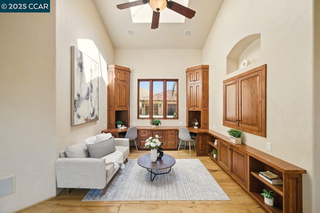 Detail Gallery Image 31 of 60 For 1615 Lawrence Rd, Danville,  CA 94506 - 4 Beds | 4/2 Baths