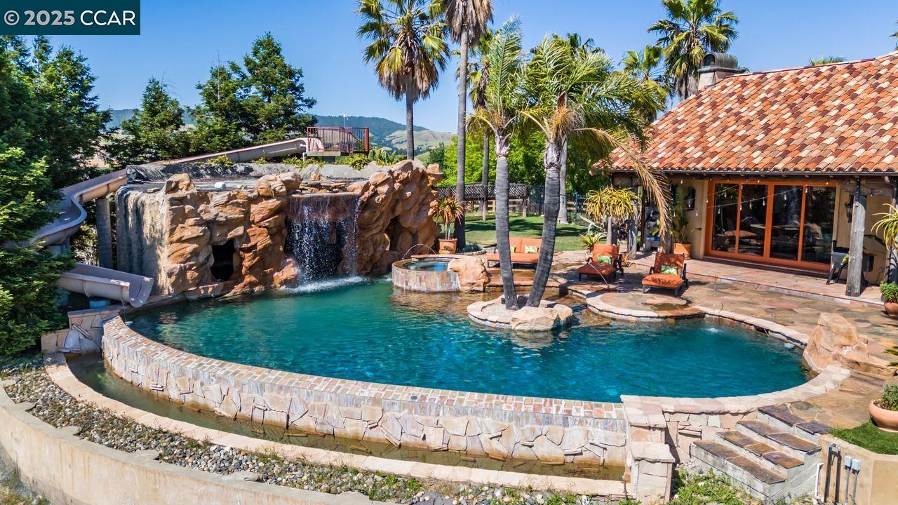 Detail Gallery Image 47 of 60 For 1615 Lawrence Rd, Danville,  CA 94506 - 4 Beds | 4/2 Baths