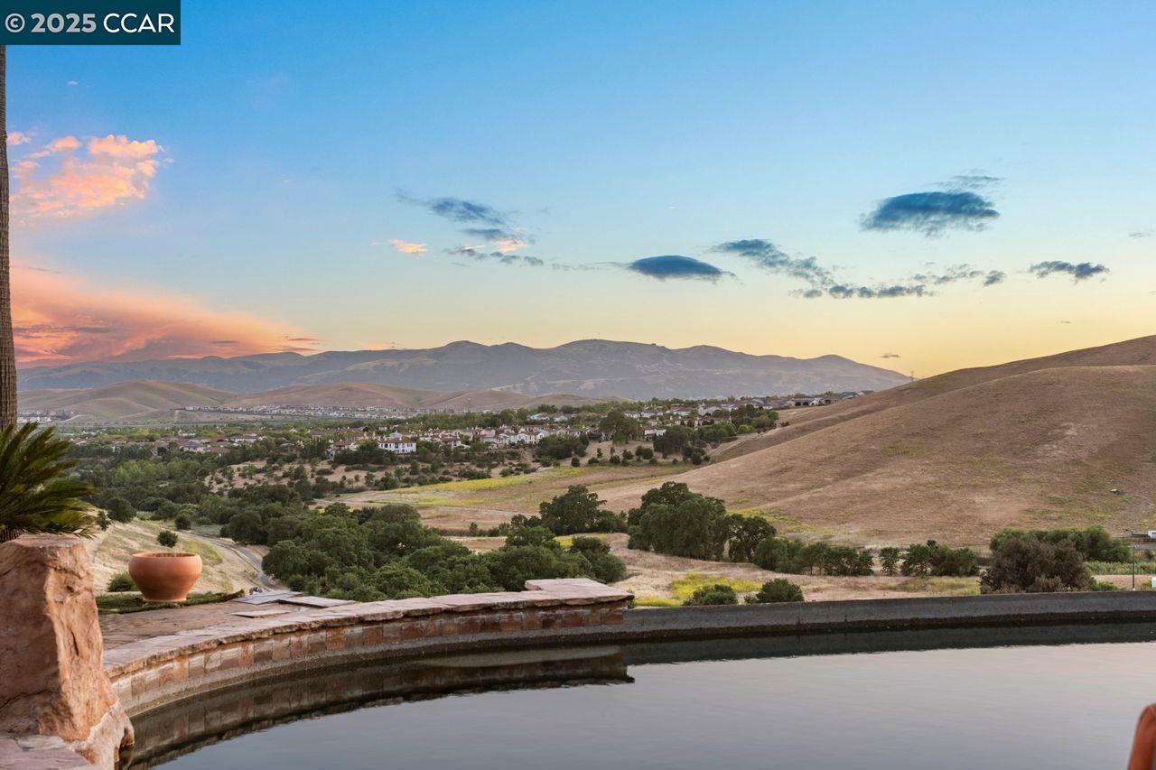 Detail Gallery Image 50 of 60 For 1615 Lawrence Rd, Danville,  CA 94506 - 4 Beds | 4/2 Baths