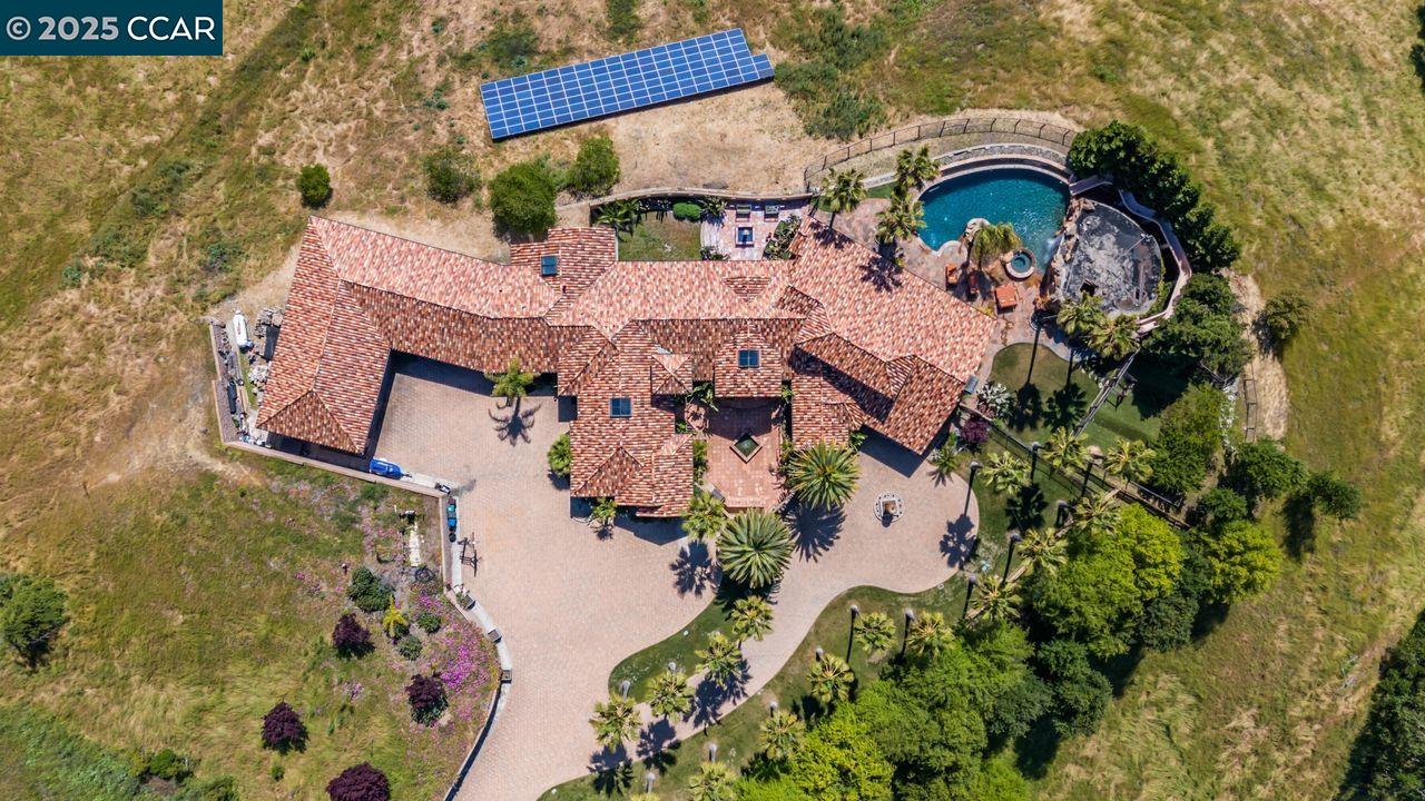 Detail Gallery Image 53 of 60 For 1615 Lawrence Rd, Danville,  CA 94506 - 4 Beds | 4/2 Baths